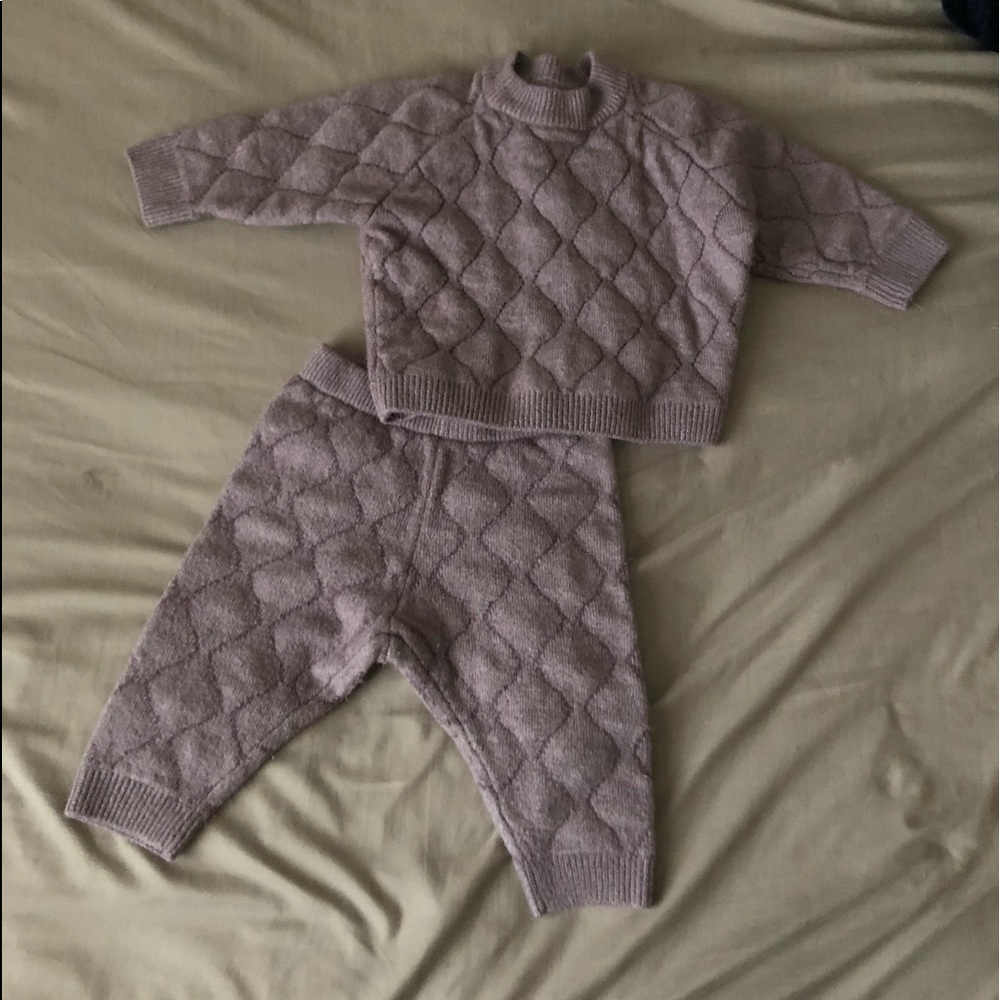Purple knit Zara set size 12-18 months